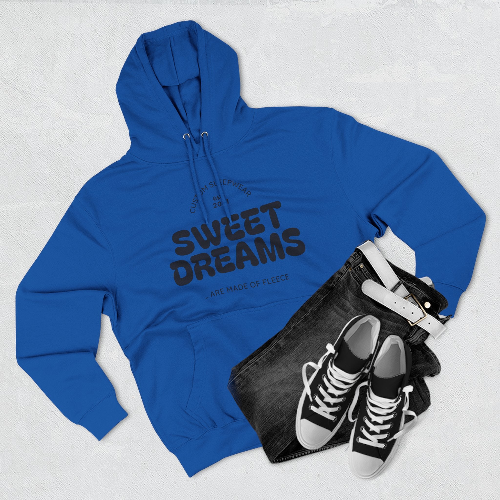 Sweet Dreams Hoodie — Cozy Fleece Pullover with Retro Script