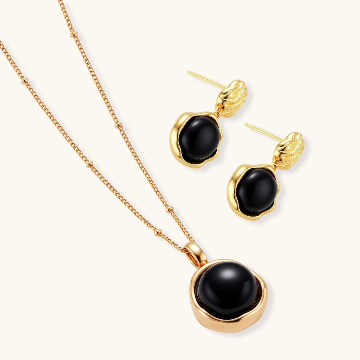Midnight Agate Circle Necklace