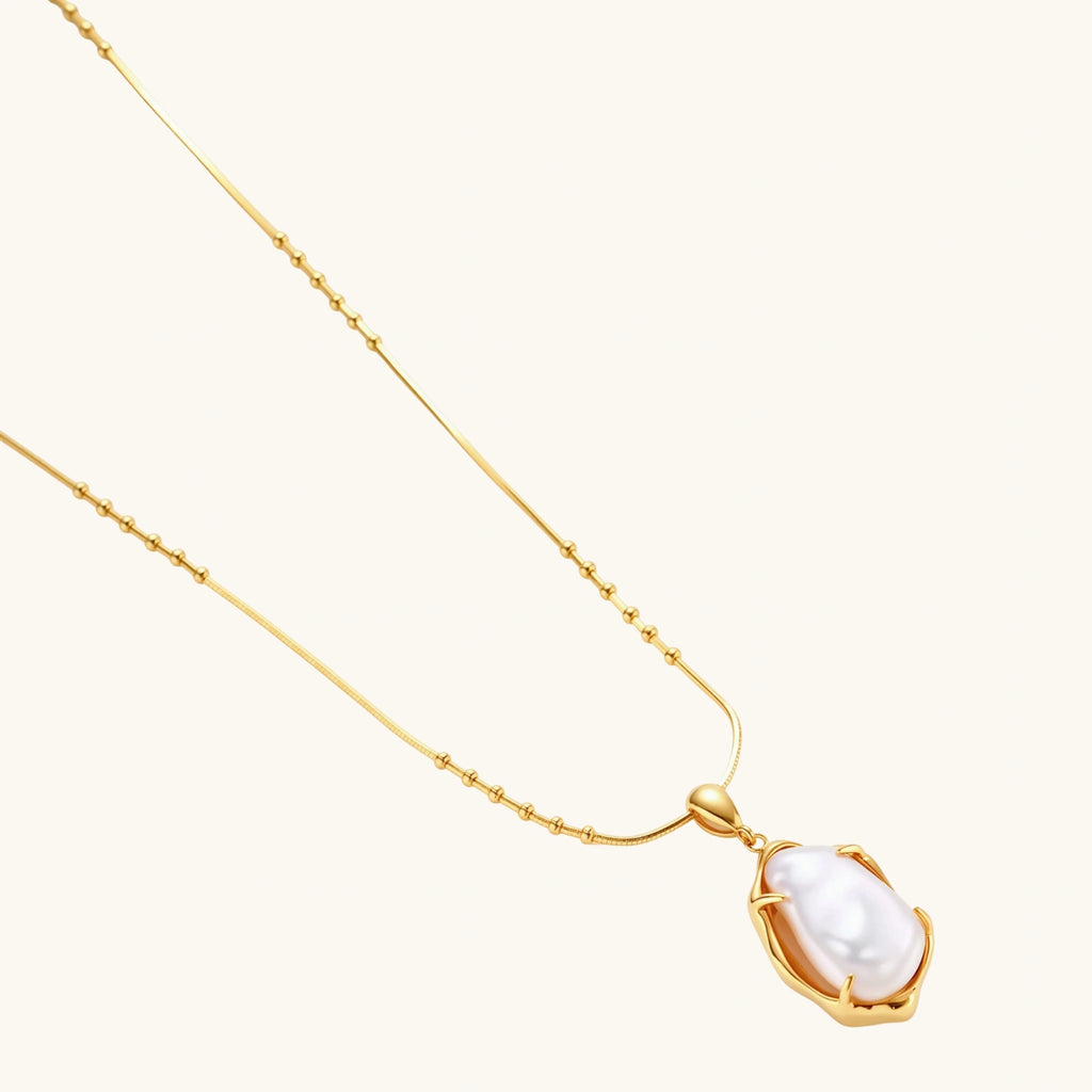 Baroque Pearl Pendant Necklace