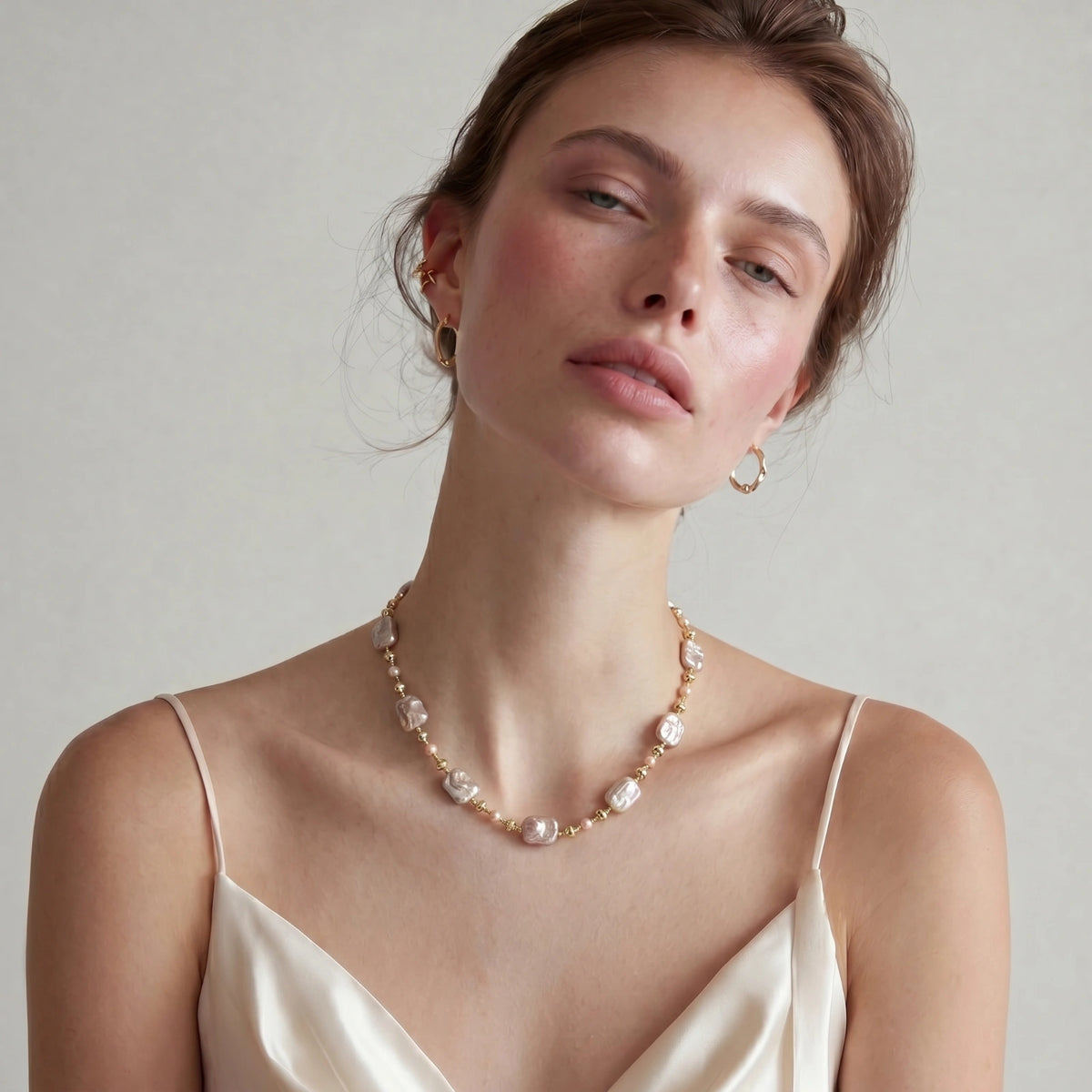Iridescent Pearl Chain Necklace