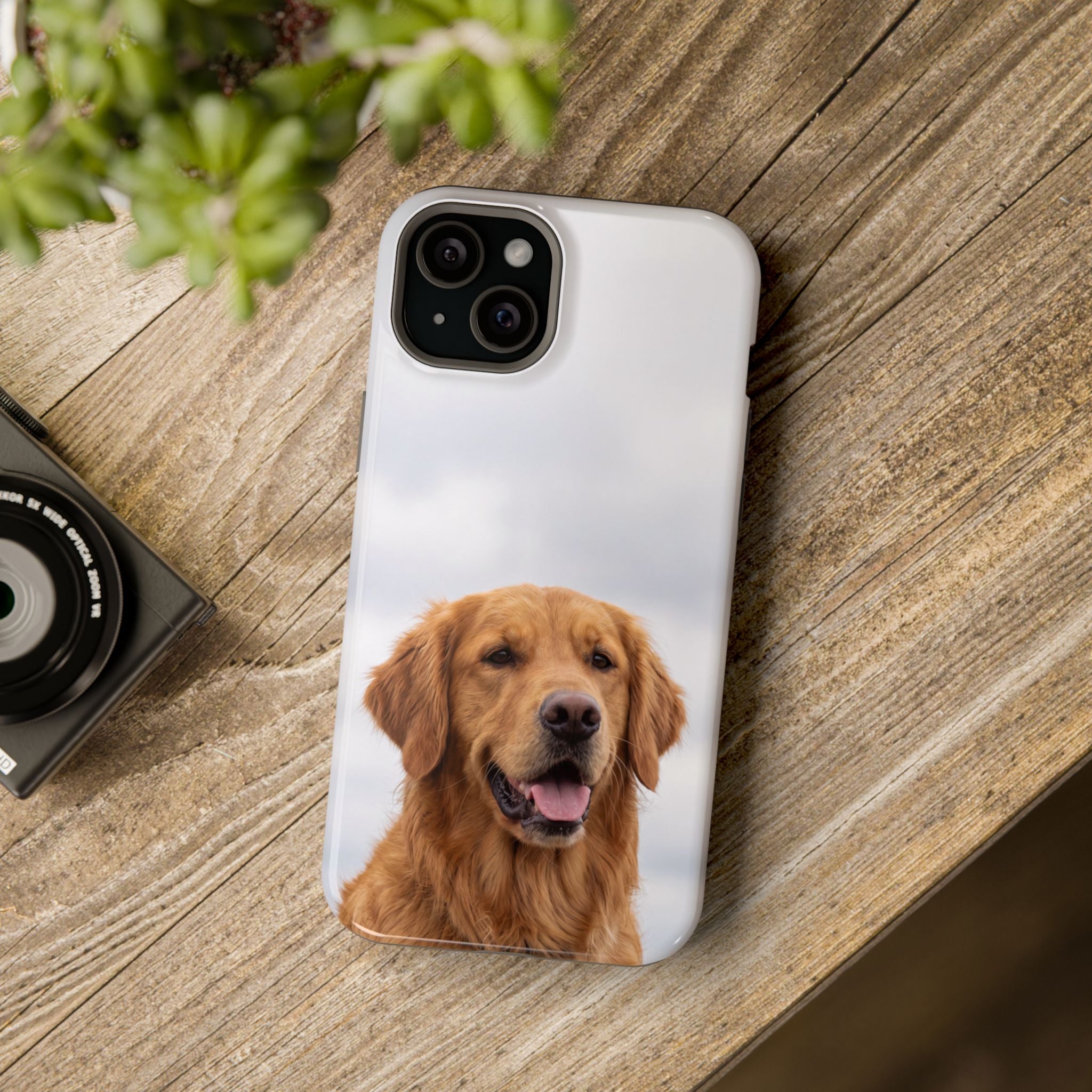 Golden Retriever Phone Case — Impact-Resistant Wireless Charging Cover