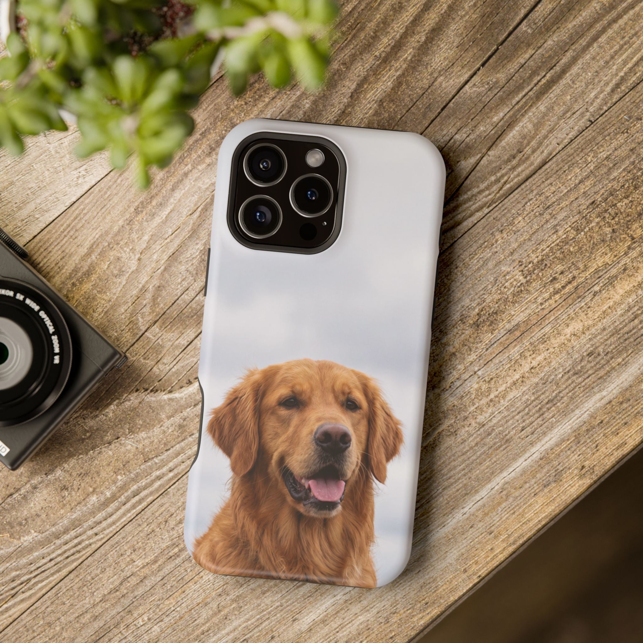 Golden Retriever Phone Case — Impact-Resistant Wireless Charging Cover