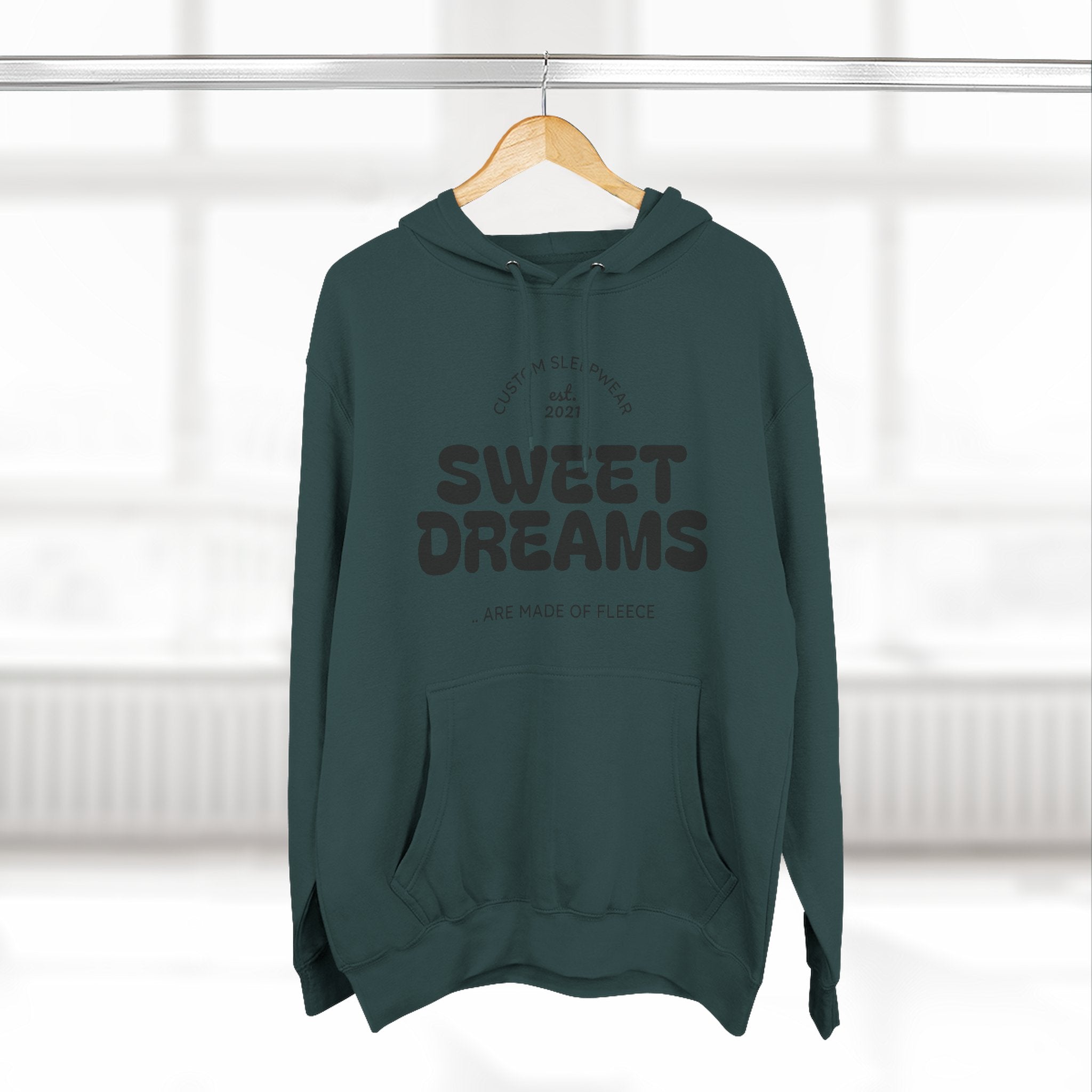 Sweet Dreams Hoodie — Cozy Fleece Pullover with Retro Script