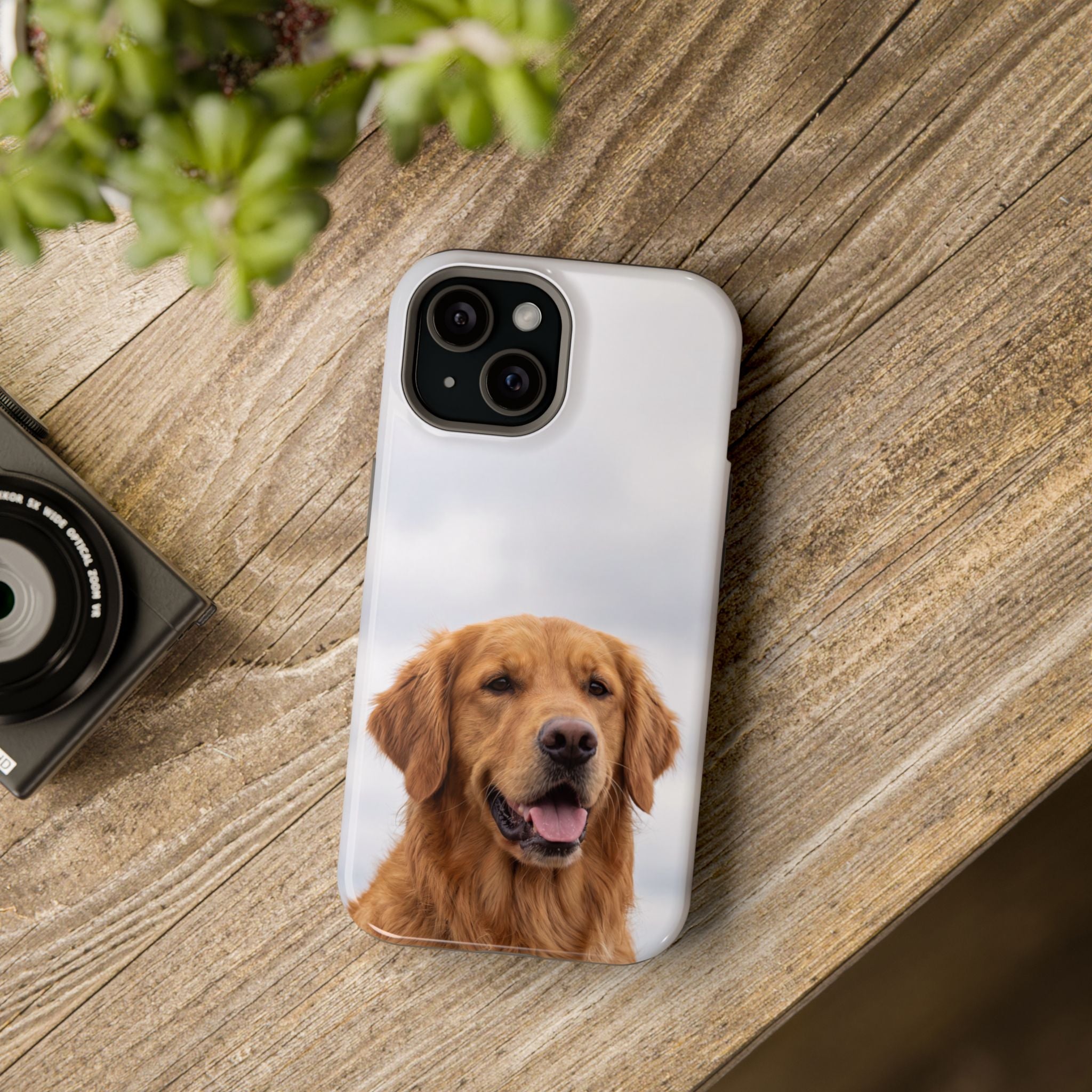 Golden Retriever Phone Case — Impact-Resistant Wireless Charging Cover