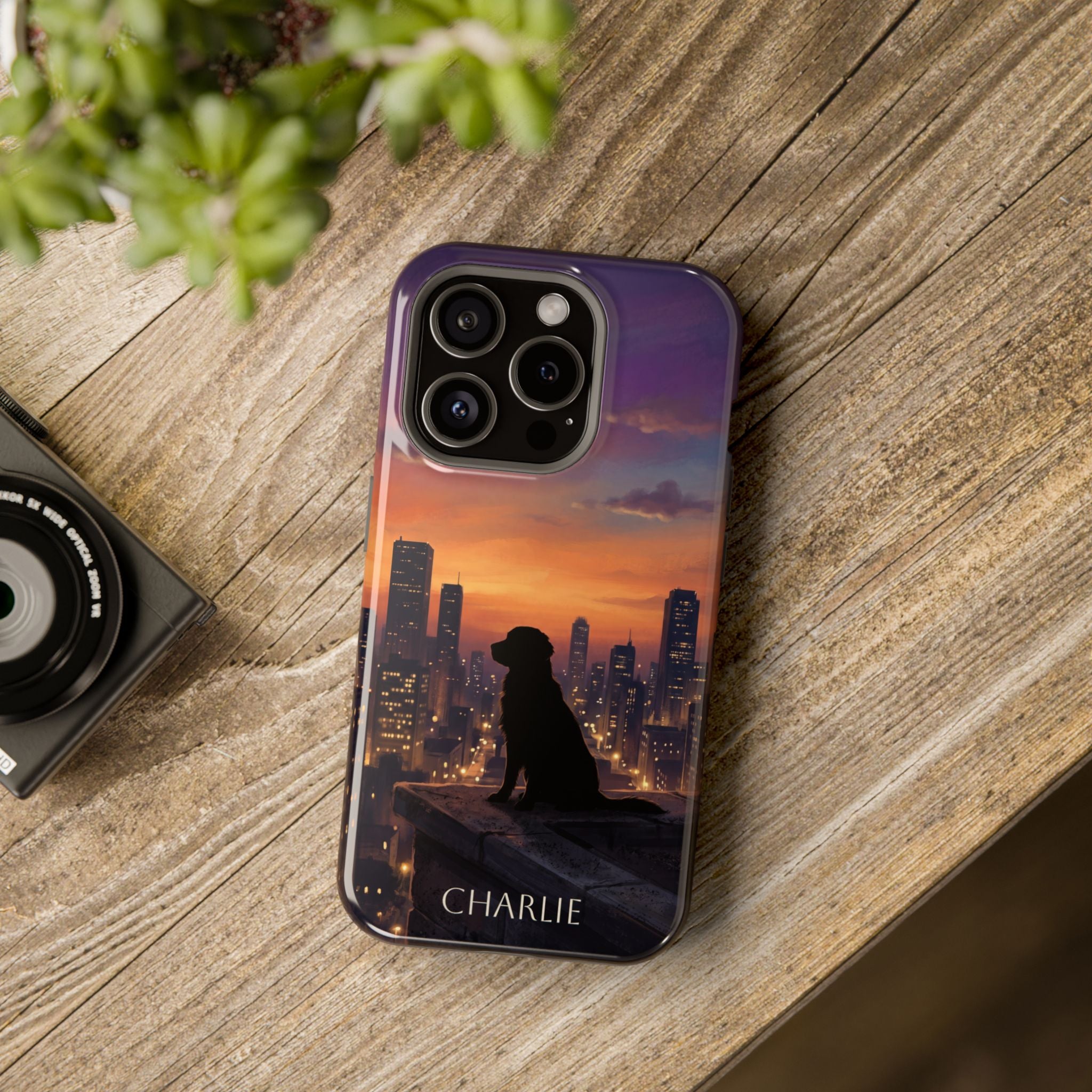 Personalized Golden Retriever City Skyline Phone Case — Wireless Charging Cover