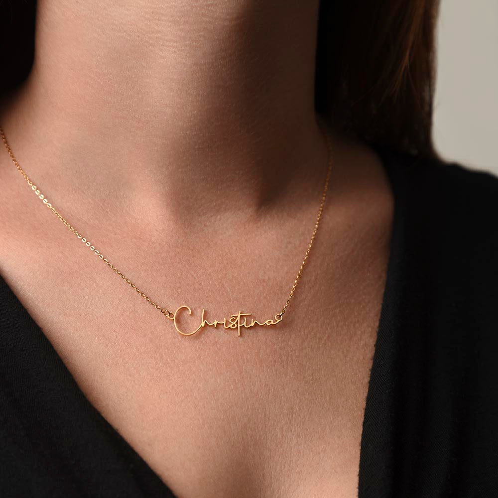 Signature Style Name Necklace – Personalized Custom Nameplate Pendant