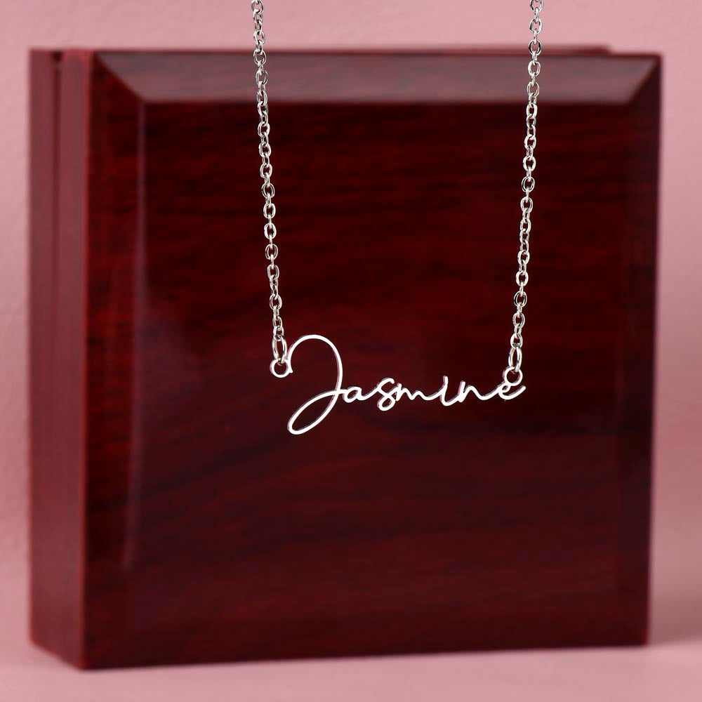 Signature Style Name Necklace – Personalized Custom Nameplate Pendant