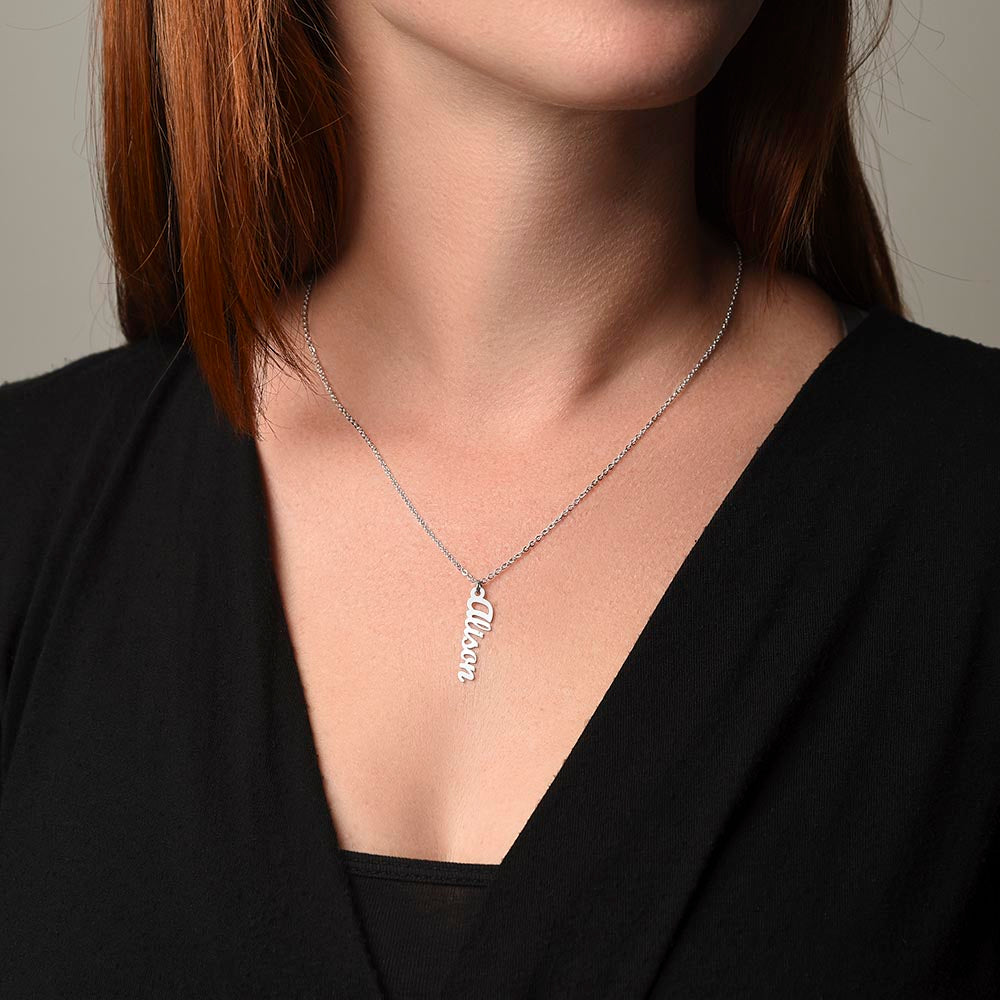 Custom Vertical Name Necklace – Personalized Family Gift, Cursive Pendant